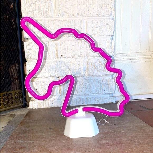 Led Light-Up Unicorn Desk Light pink night light - Picture 1 of 5